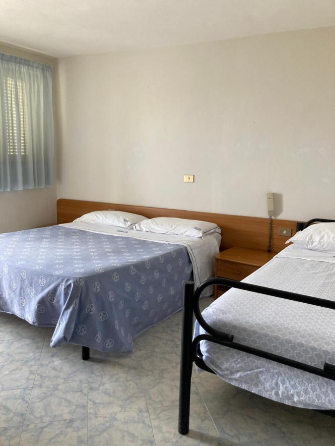 Sabbia D'Argento Hotel Giugliano In Campania Exterior foto