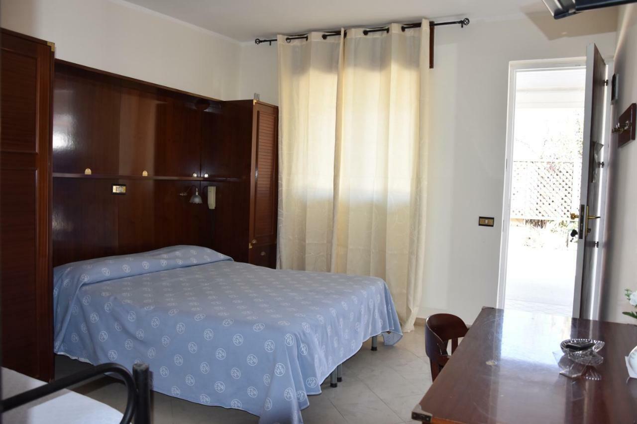 Sabbia D'Argento Hotel Giugliano In Campania Exterior foto